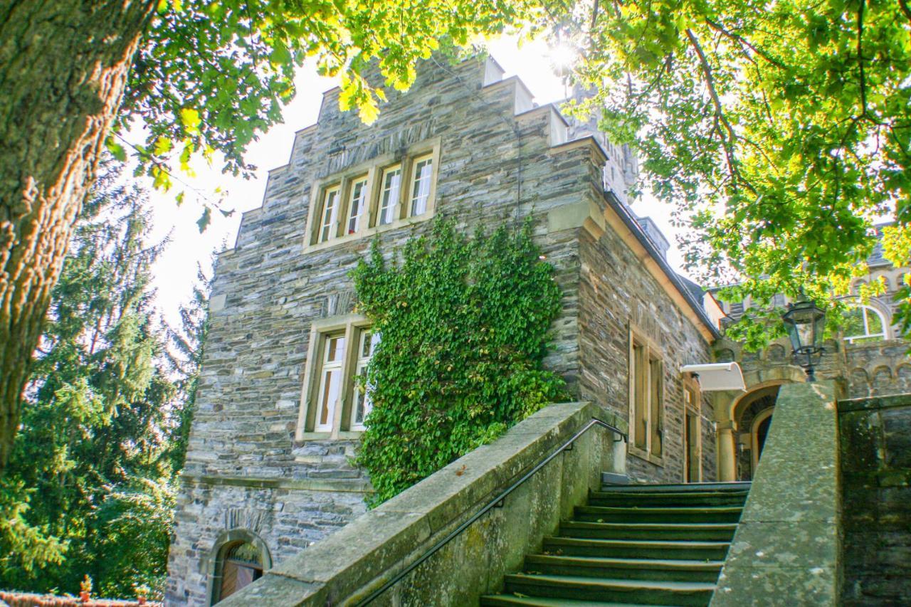 Saar Castle - cozy Mansion near vineyard Villa Serrig Dış mekan fotoğraf